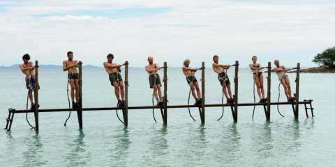 Koh Lanta se démarque par ses épreuves presque insoutenables, poussant les participants à dépasser leur limite.