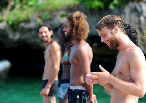 martin et ses coéquipiers dans Koh Lanta